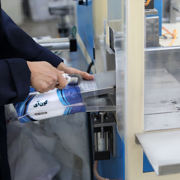 por2 دستگاه پر کن دستمال کاغذی